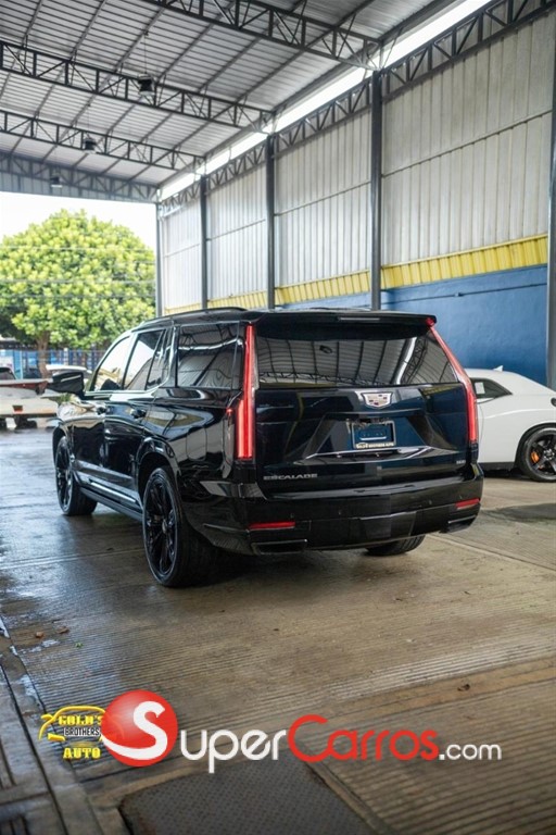 2025 Cadillac Escalade Platinum Sport — foto 4 / 12