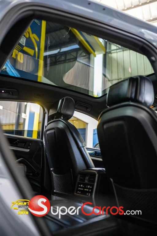 2024 Porsche Cayenne Coupe — foto 11 / 12