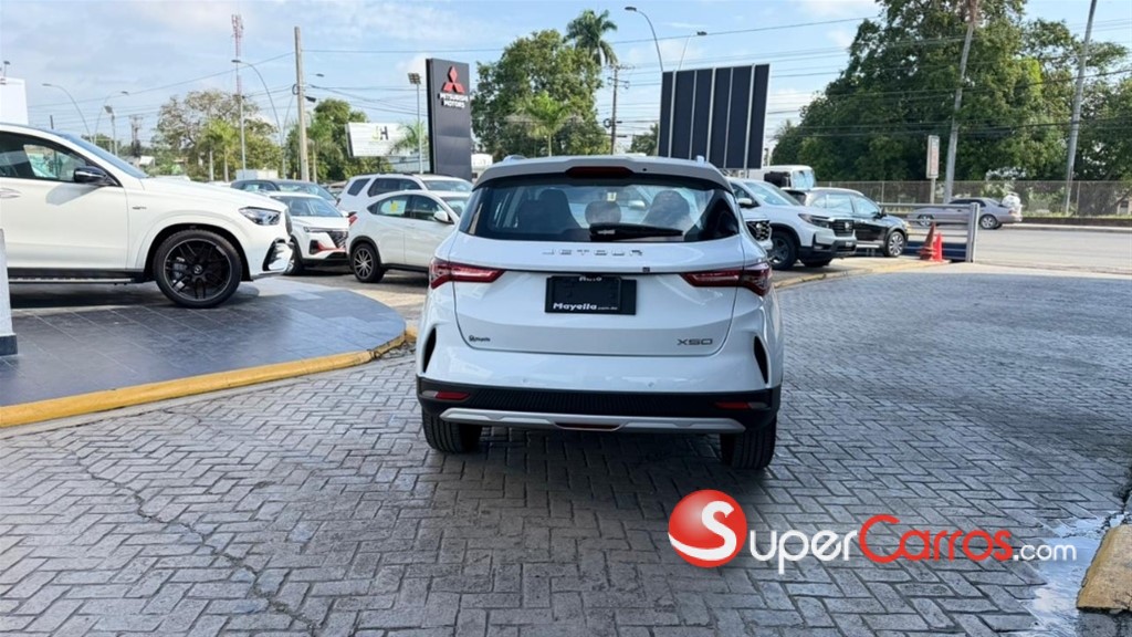 2027 Jetour X50 — foto 10 / 12