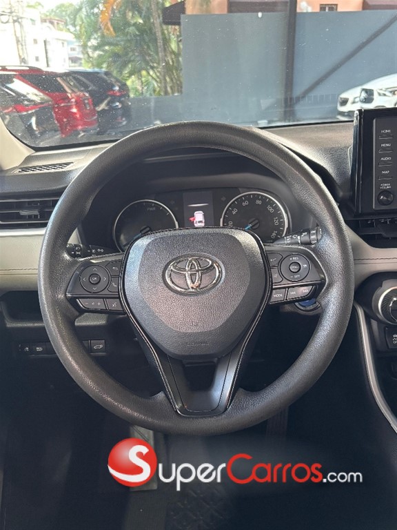 2023 Toyota RAV4 XLE Premium — foto 4 / 10