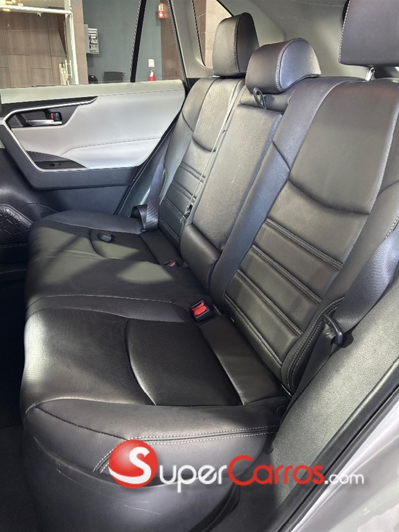 2023 Toyota RAV4 XLE Premium — foto 7 / 10