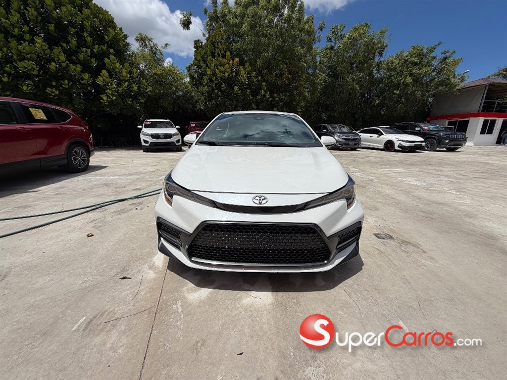 2021 Toyota Corolla SE — foto 2 / 8