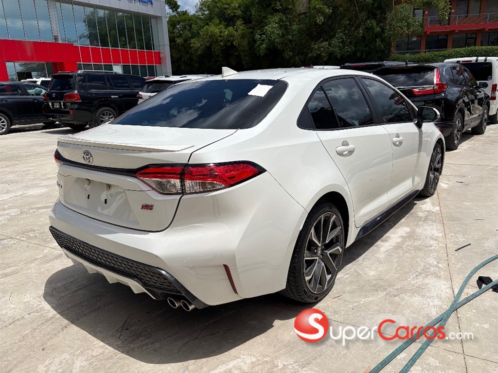 2021 Toyota Corolla SE — foto 5 / 8