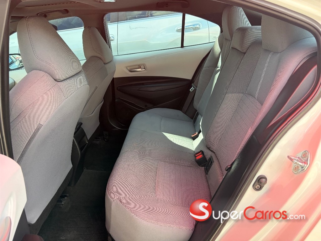 2021 Toyota Corolla SE — foto 7 / 8