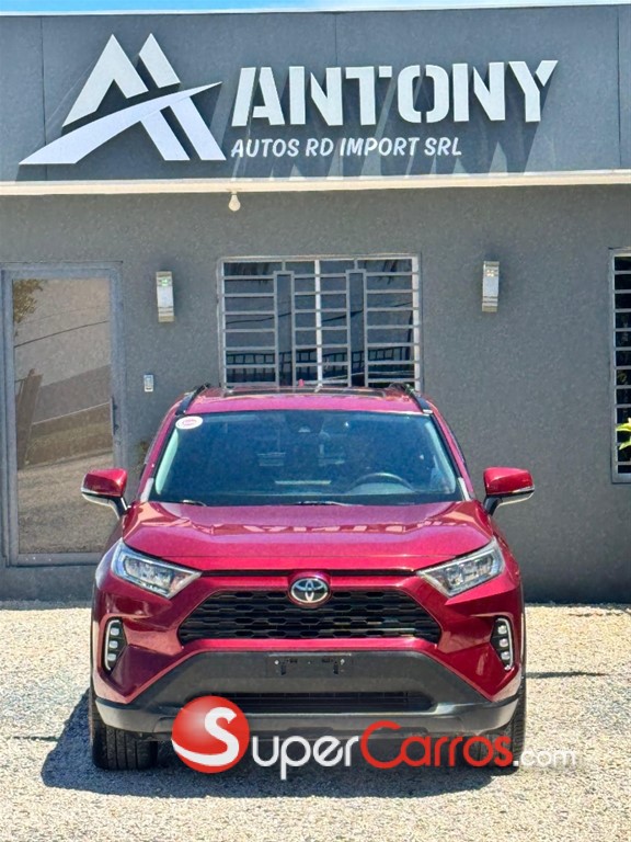 2020 Toyota RAV4 XLE — foto 9 / 9