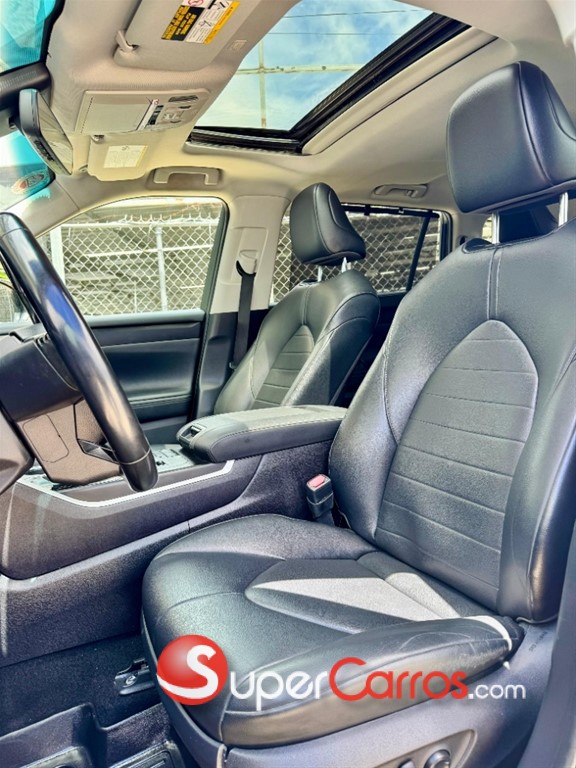 2021 Toyota Highlander XLE — foto 5 / 10