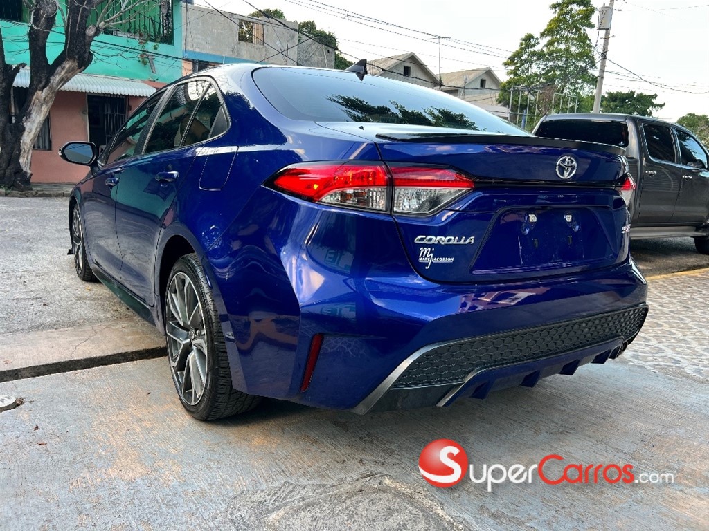 2021 Toyota Corolla SE — foto 4 / 8