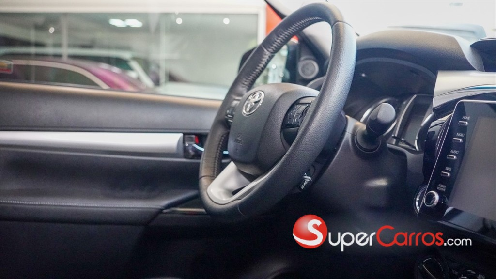 2022 Toyota Hilux SRX — foto 7 / 12
