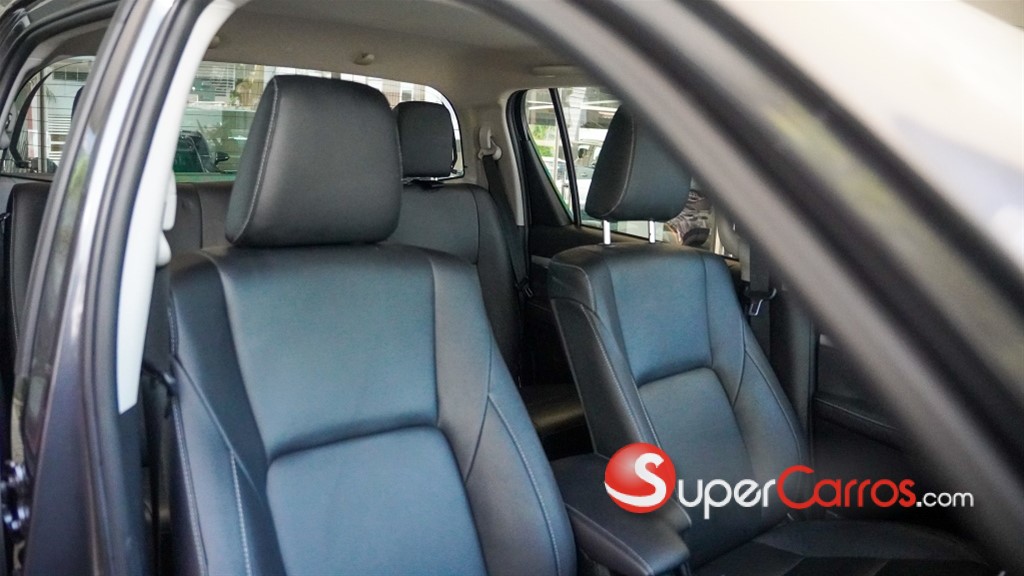 2022 Toyota Hilux SRX — foto 9 / 12