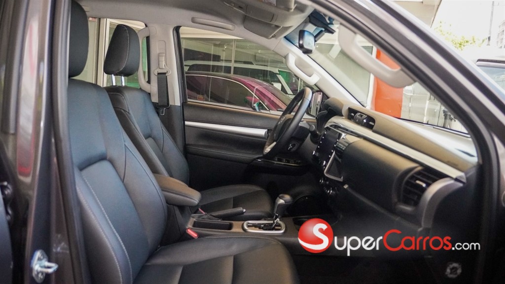 2022 Toyota Hilux SRX — foto 11 / 12