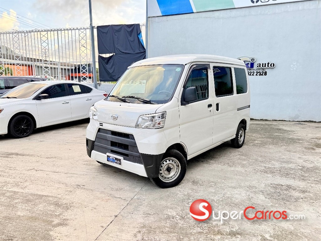 2022 Daihatsu Hijet Minivan