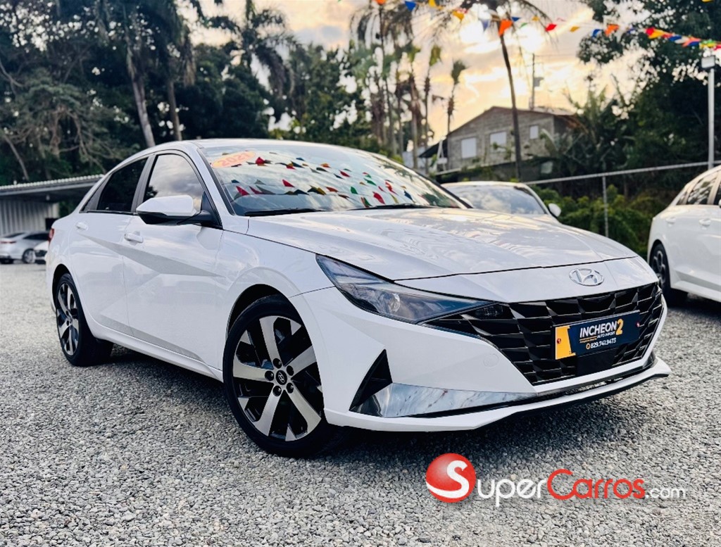 2021 Hyundai Avante Luxury — foto 2 / 10