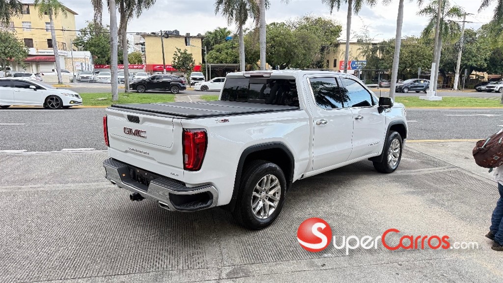 2021 GMC Sierra 1500 SLT — foto 8 / 10