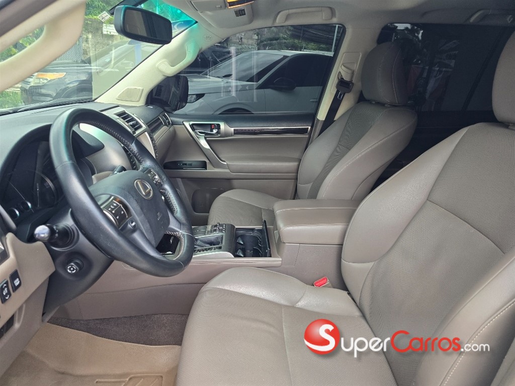 2019 Lexus GX 460 — foto 8 / 12
