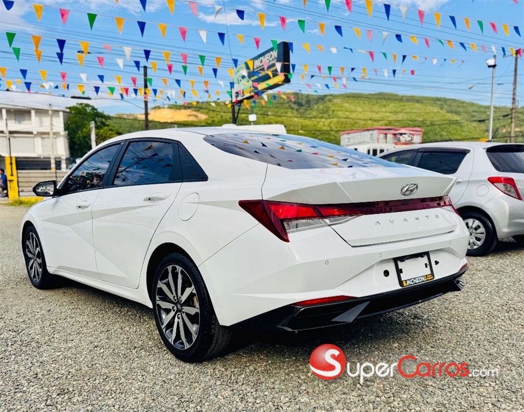 2021 Hyundai Avante LPI — foto 5 / 10