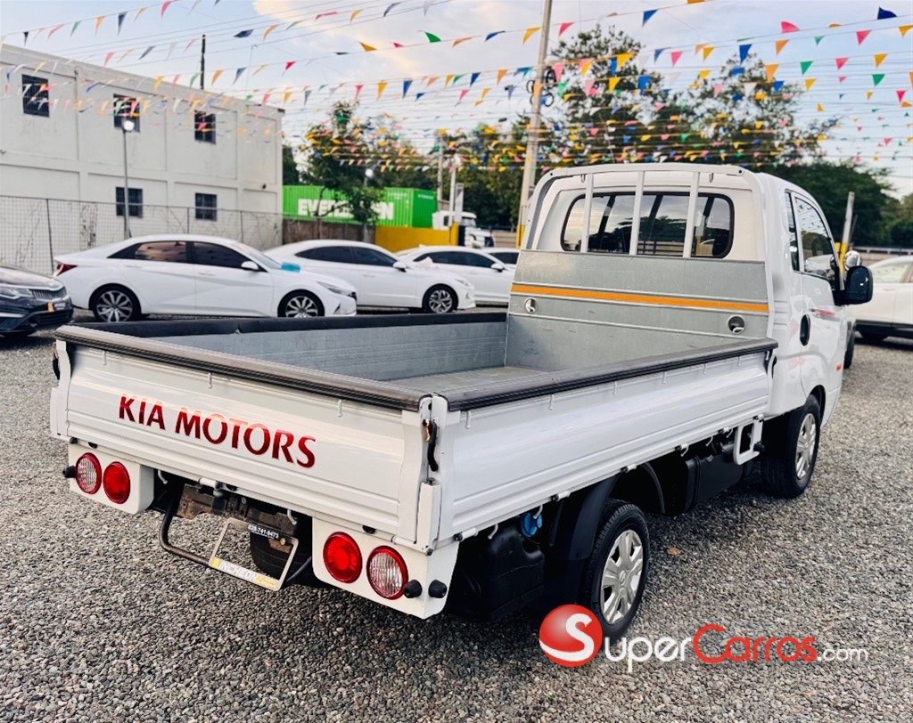 2020 Kia Bongo III — foto 6 / 8