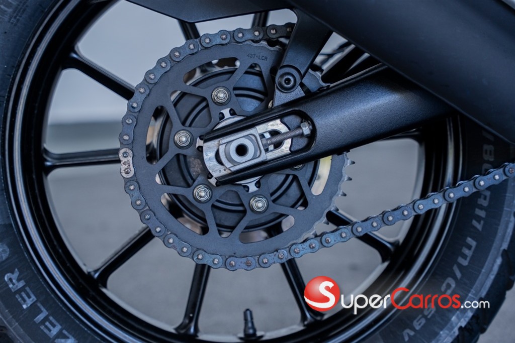 2025 Triumph Motorcycles — foto 6 / 12