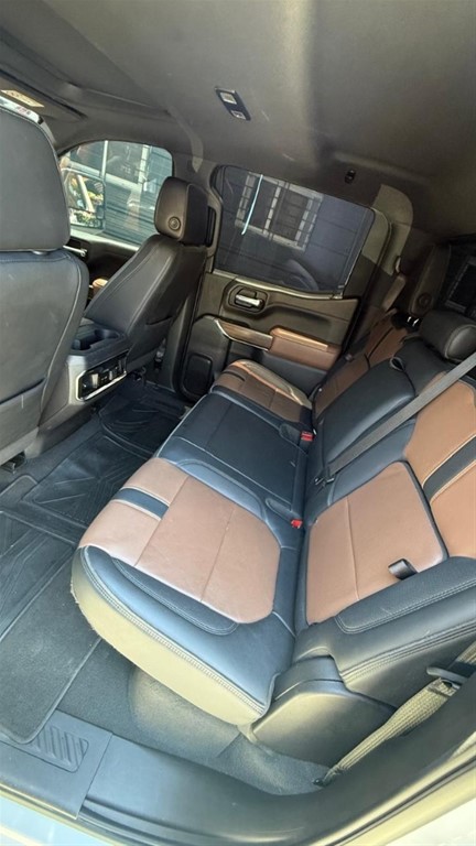 2022 Chevrolet Silverado High Country — foto 4 / 8