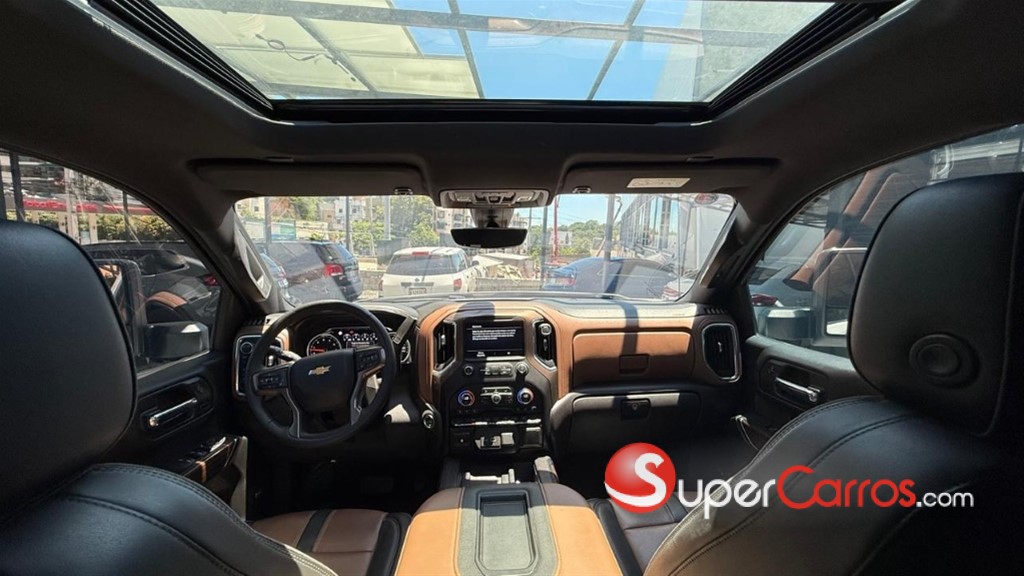2022 Chevrolet Silverado High Country — foto 5 / 8