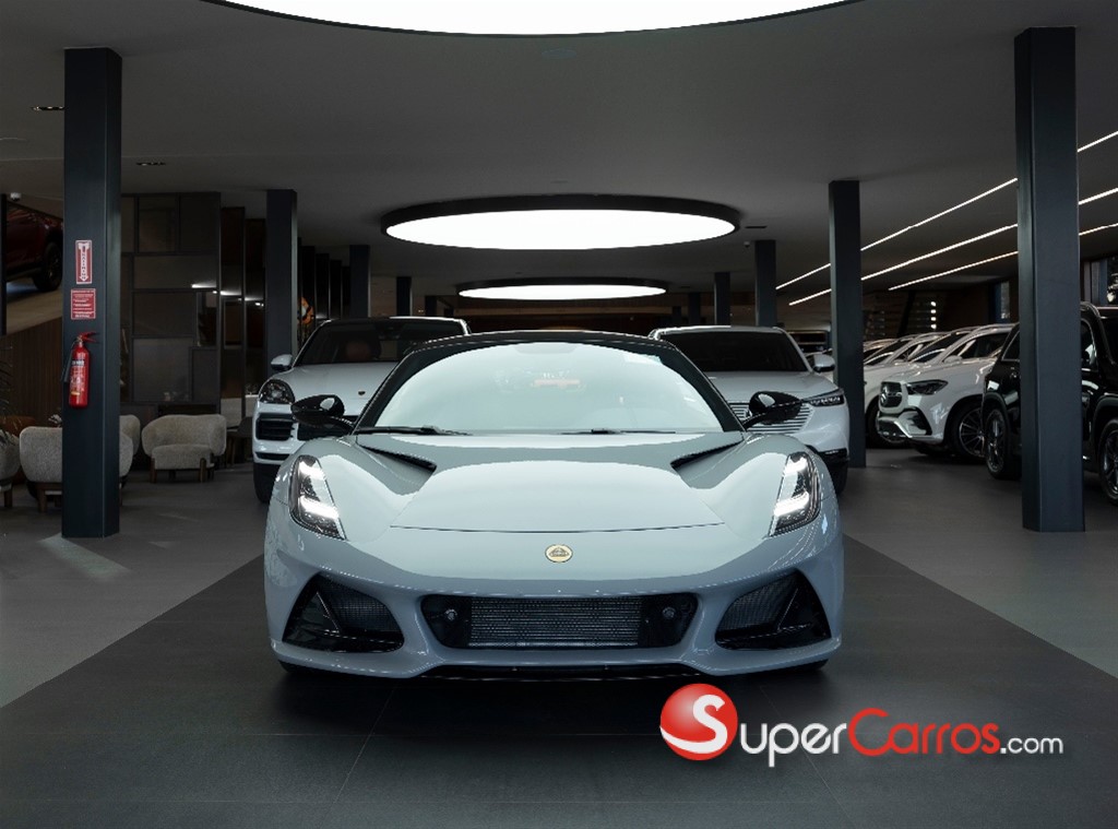 2025 Lotus Emira — foto 2 / 12
