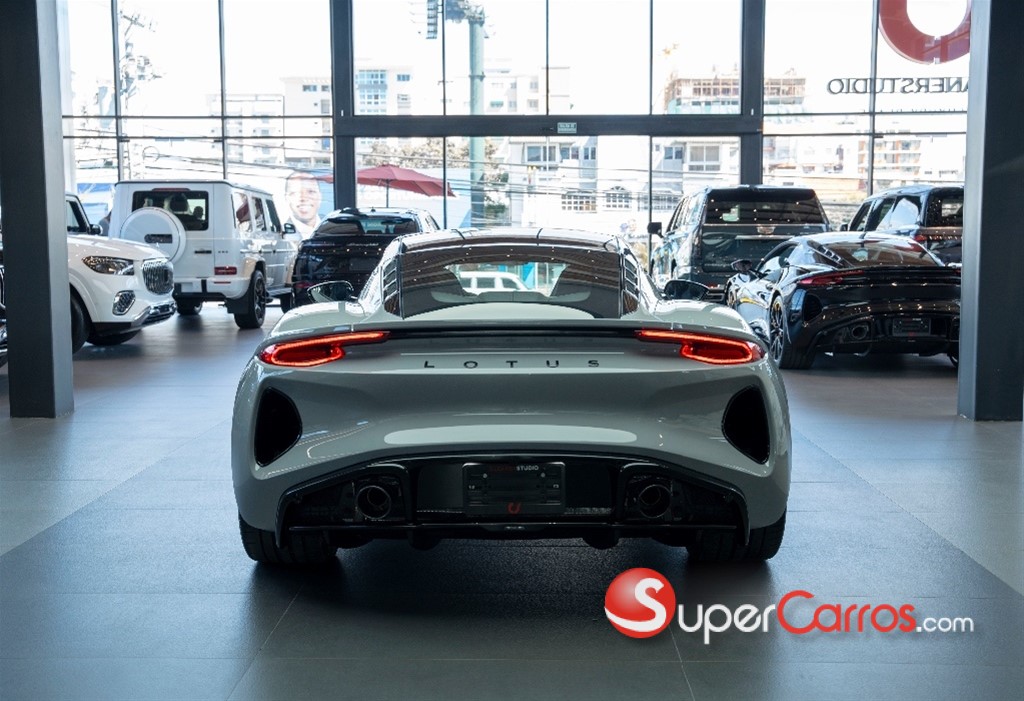 2025 Lotus Emira — foto 4 / 12