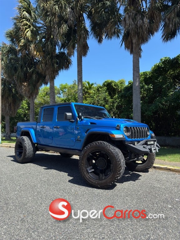 2024 Jeep Gladiator SoFlo Customs