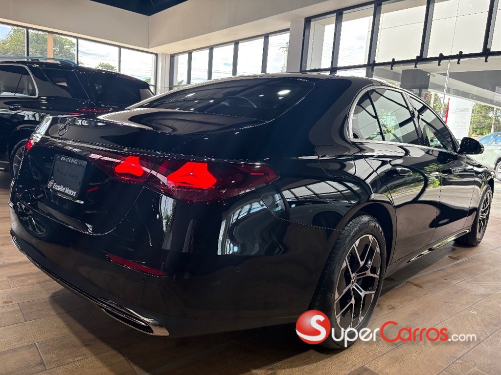 2026 Mercedes-Benz Clase E 300 Advantage — foto 2 / 10