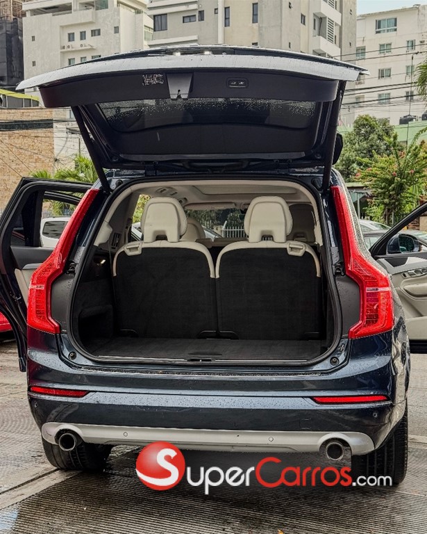 2018 Volvo XC90 Momentum T5 — foto 8 / 10