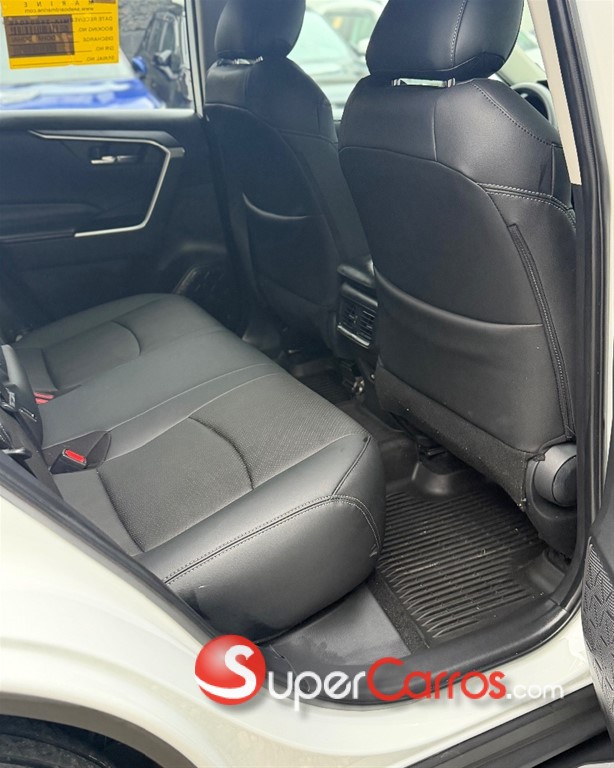 2025 Toyota RAV4 XLE PLUS — foto 7 / 10