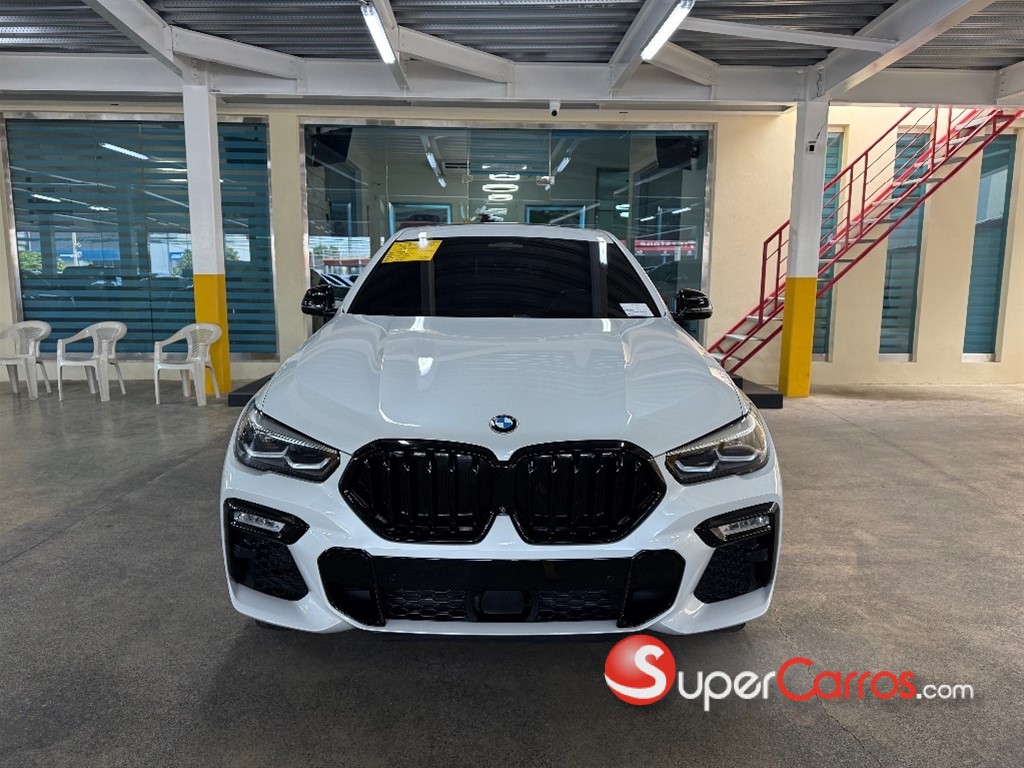 2020 BMW X 6 M50i — foto 2 / 12