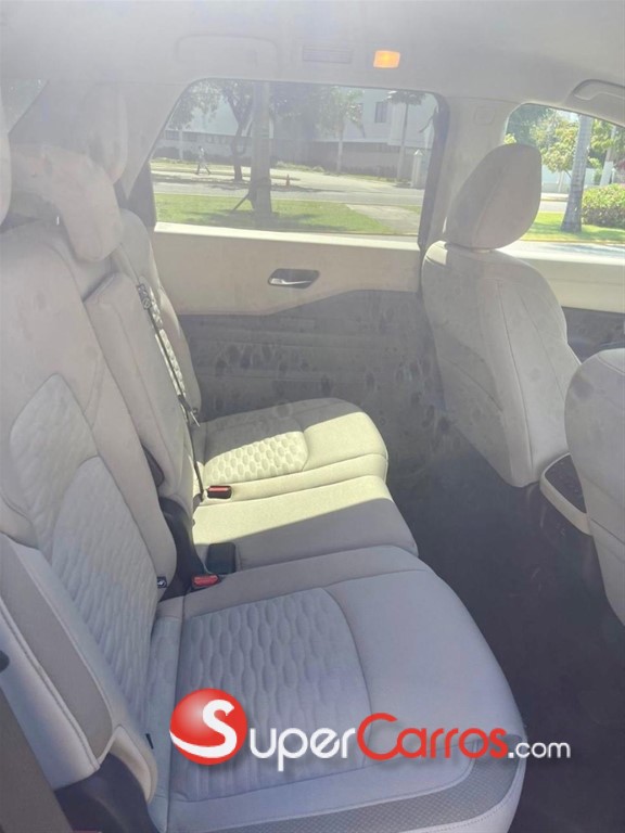 2022 Nissan Pathfinder SV — foto 7 / 9