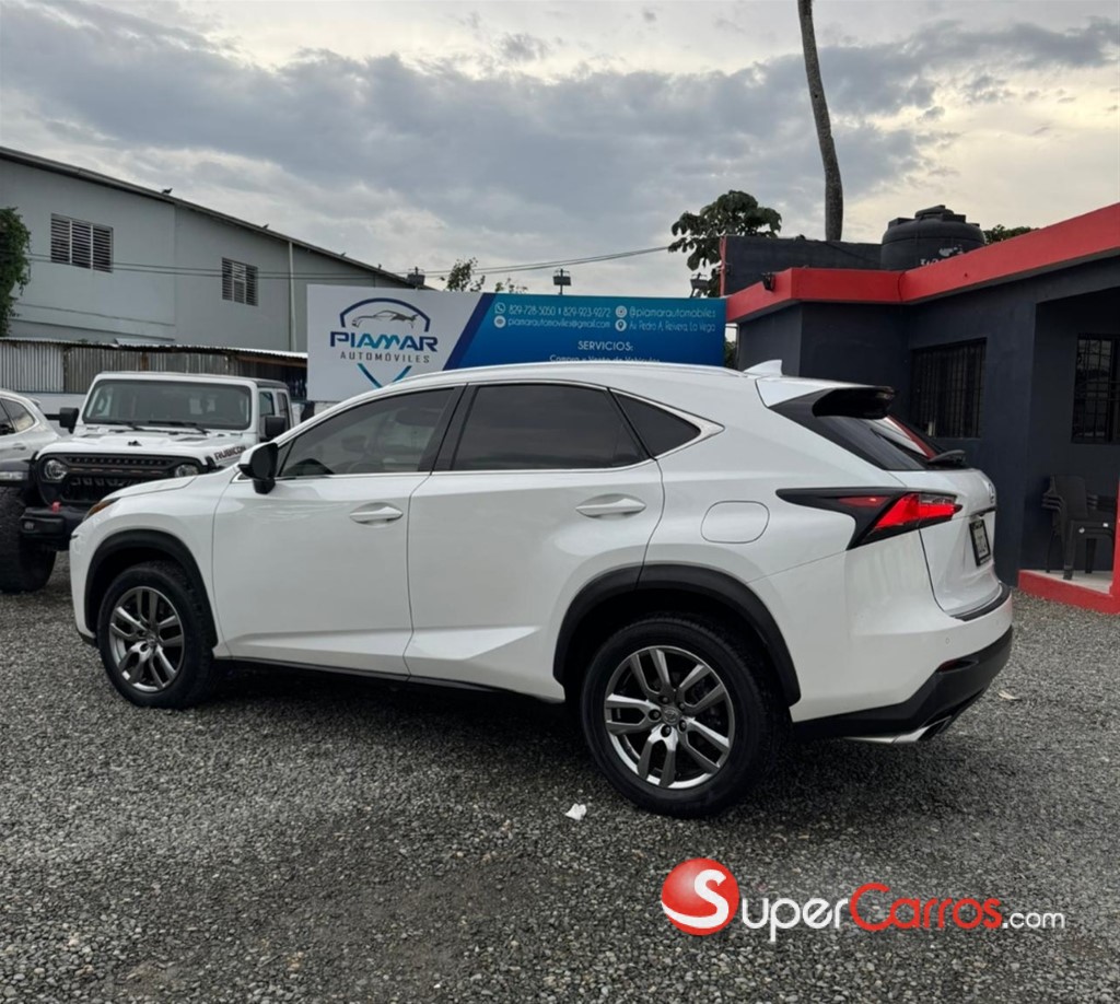 2016 Lexus NX 200T — foto 3 / 12