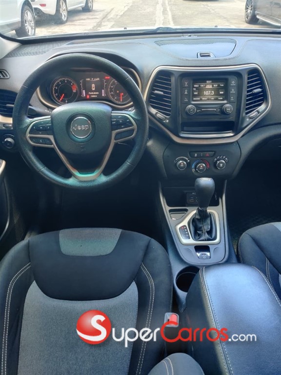 2018 Jeep Cherokee Latitude — foto 3 / 9