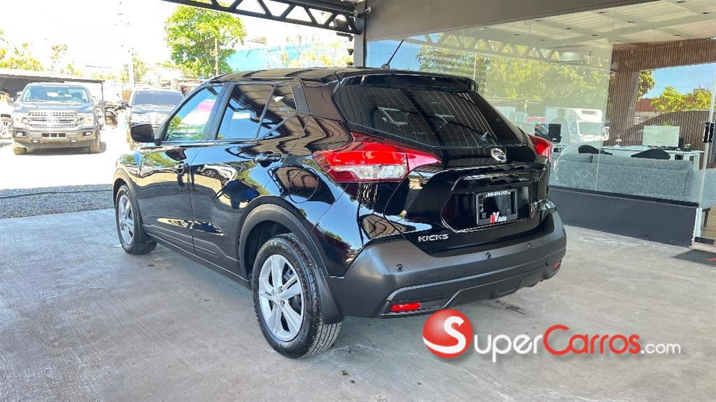2020 Nissan Kicks — foto 4 / 10