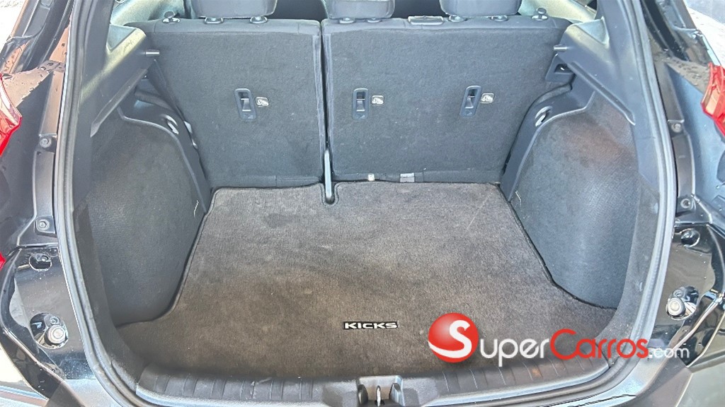 2020 Nissan Kicks — foto 9 / 10