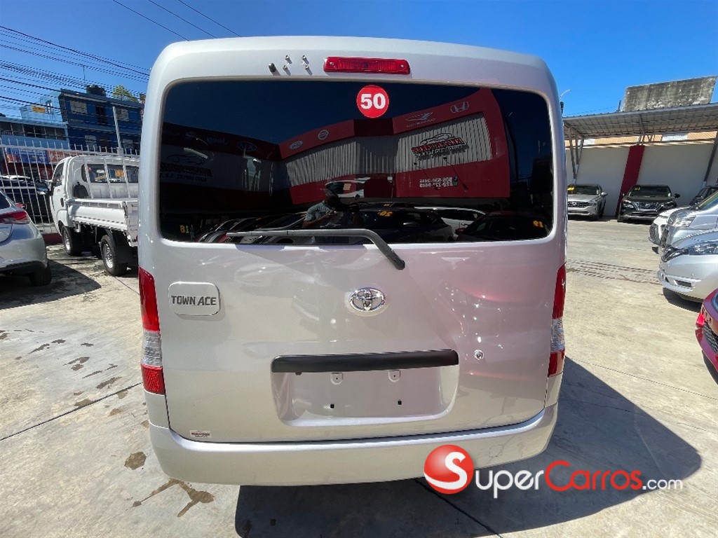 2020 Toyota Town-Ace — foto 4 / 10