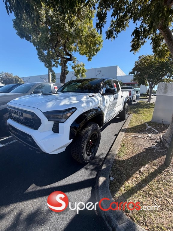 2026 Toyota Tacoma TRD PRO — foto 3 / 5