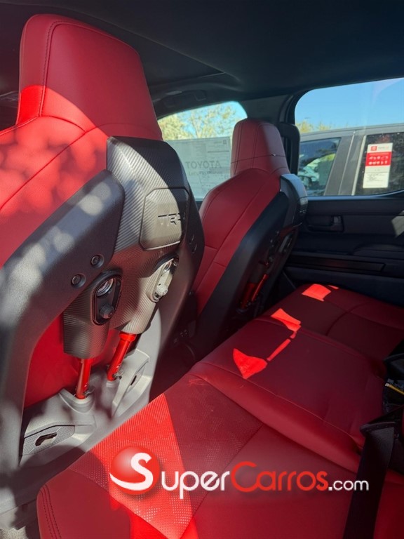 2026 Toyota Tacoma TRD PRO — foto 4 / 5