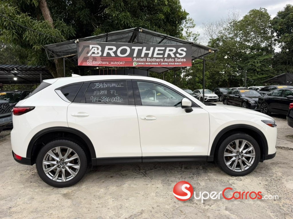 2020 Mazda CX-5 Grand Touring Reserve — foto 3 / 12