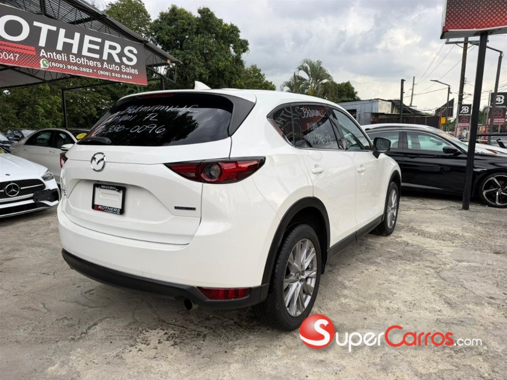 2020 Mazda CX-5 Grand Touring Reserve — foto 4 / 12