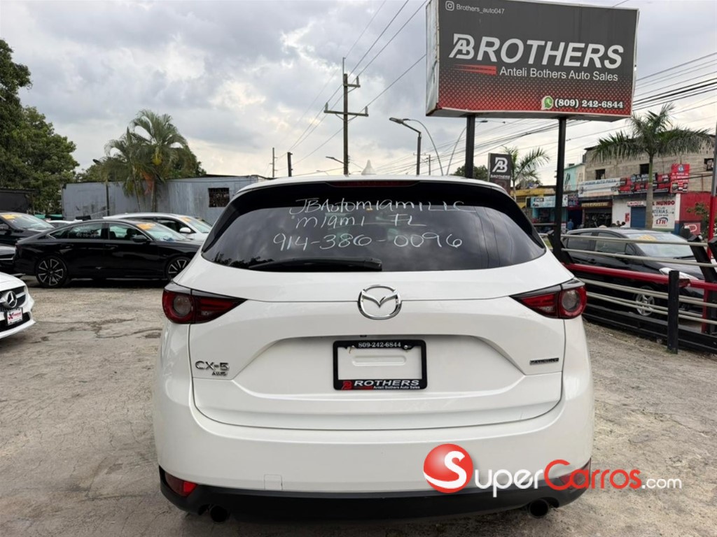 2020 Mazda CX-5 Grand Touring Reserve — foto 6 / 12