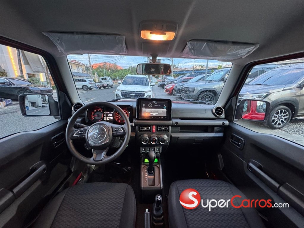 2027 Suzuki Jimny GLX — foto 8 / 12