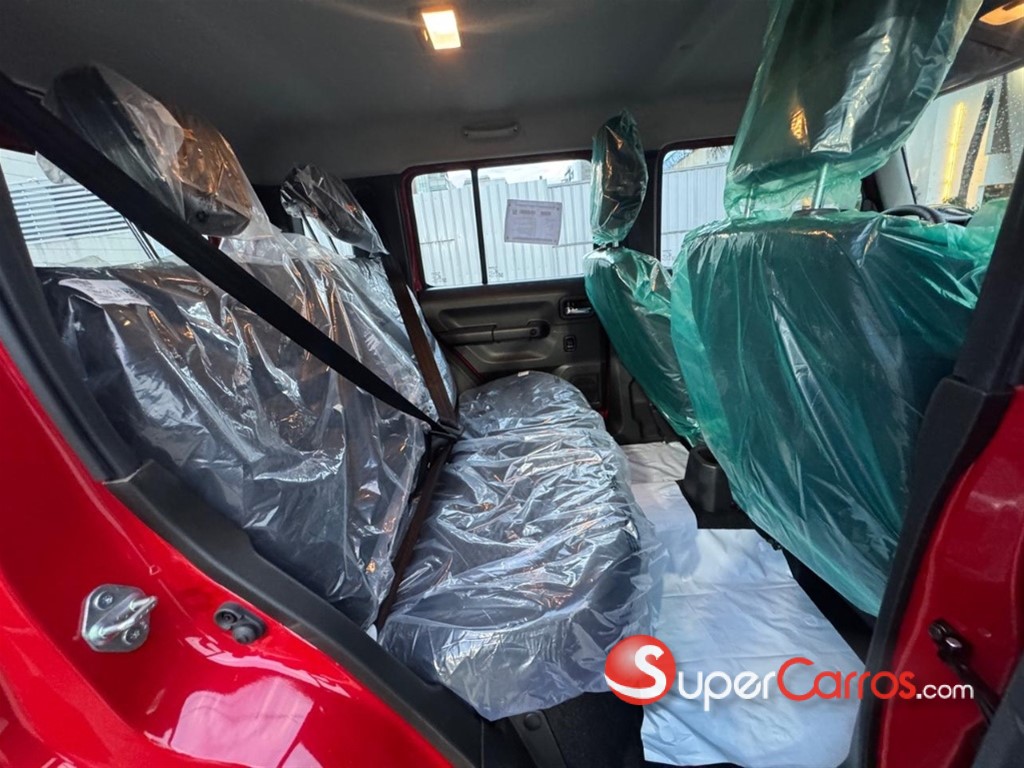2027 Suzuki Jimny GLX — foto 10 / 12