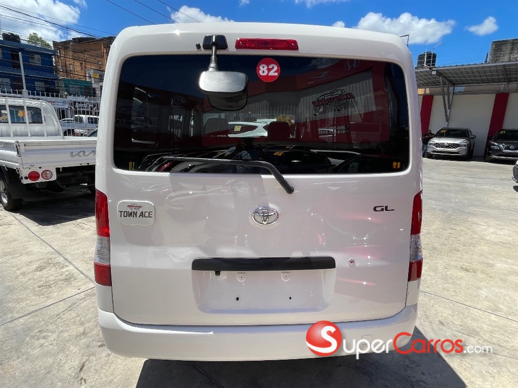2020 Toyota Town-Ace — foto 4 / 10