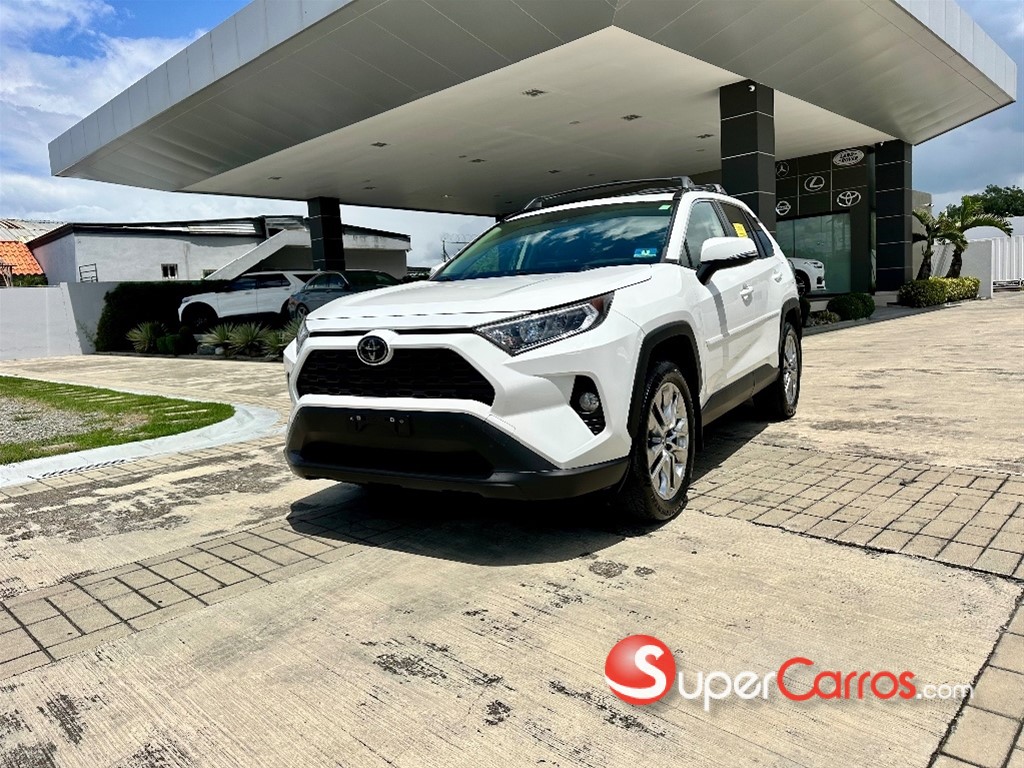 2020 Toyota RAV4 XLE Premium — foto 2 / 12