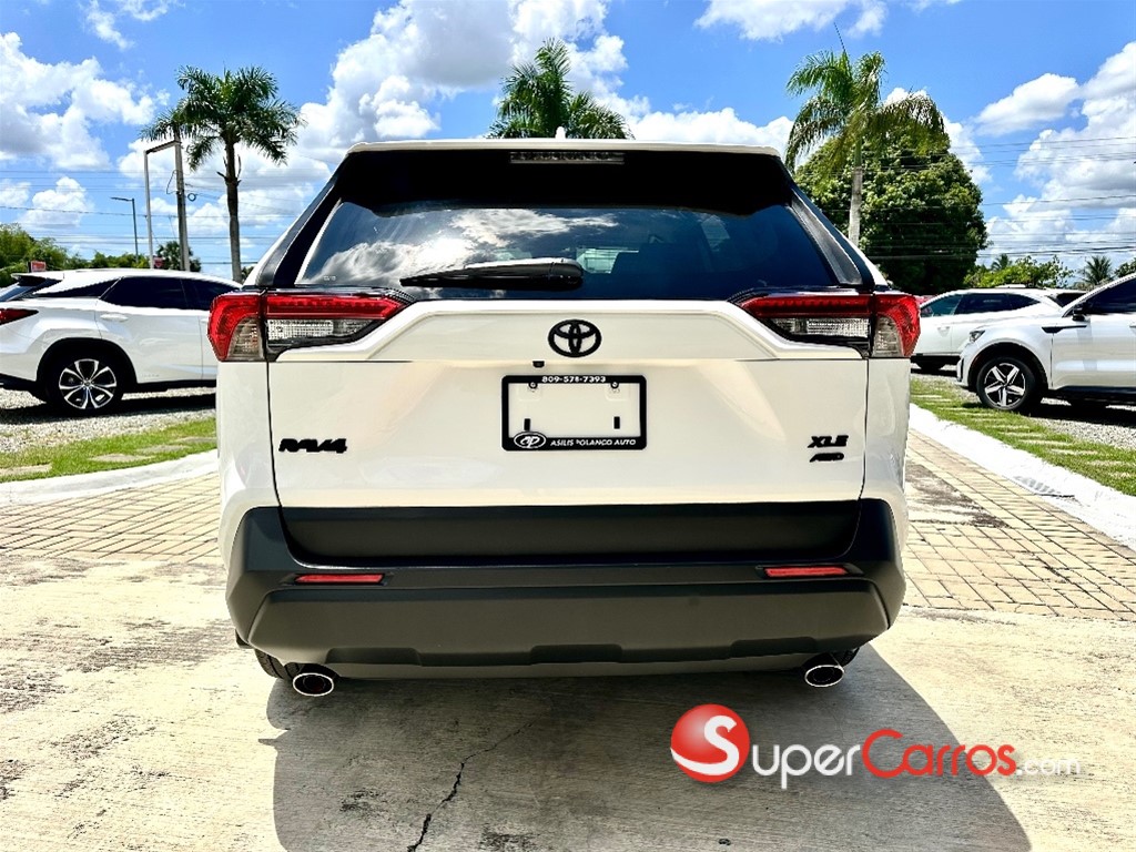 2020 Toyota RAV4 XLE Premium — foto 5 / 12