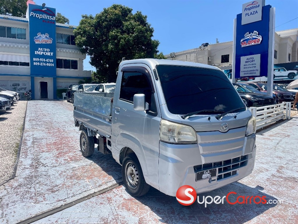 2017 Daihatsu Hijet — foto 2 / 8