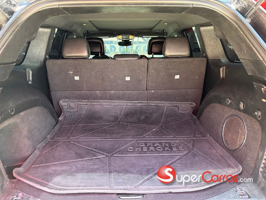 2018 Jeep Grand Cherokee Overland — foto 6 / 9