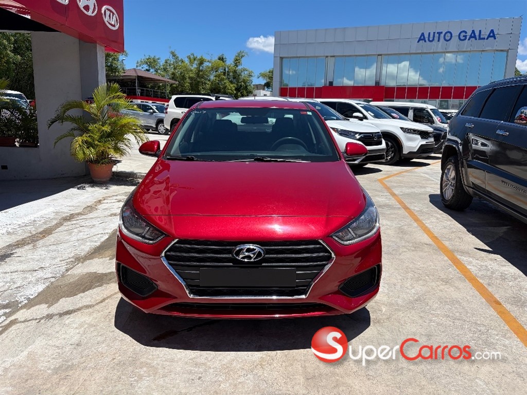 2020 Hyundai Accent SE — foto 2 / 9