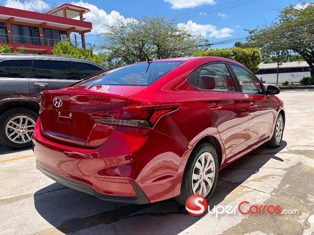2020 Hyundai Accent SE — foto 5 / 9